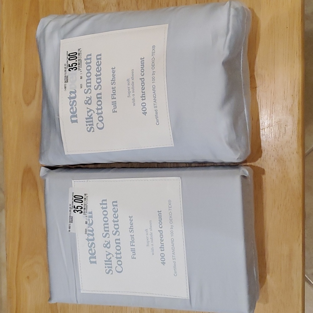 2 Full Flat sheets silky and smooth cotton